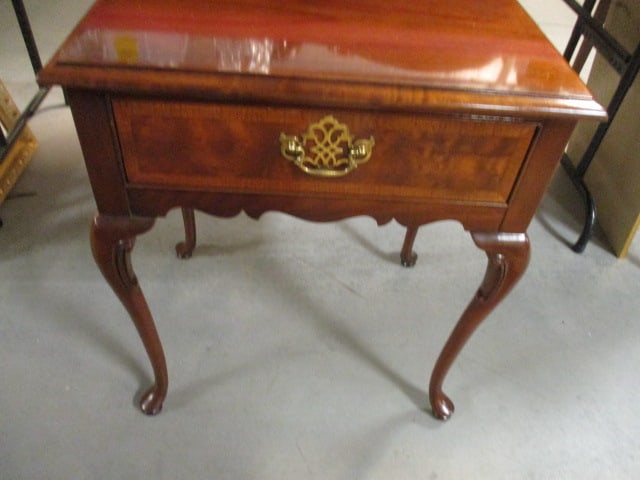 The American Masterpiece Collection by Hickory Mahogany Lamp Table with Drawer (1 of 5)