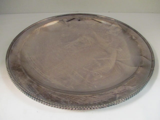 Scroll Edge Design Sterling Silver Tray: 17.41 troy ounces, 11"dia, marked Sterling 950 on back