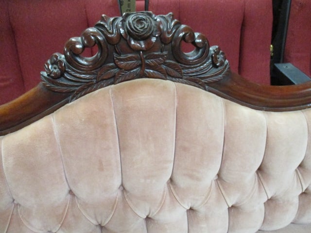 Vintage Victorian Carved Mahogany Tufted Velvet Parlor Sofa - 3