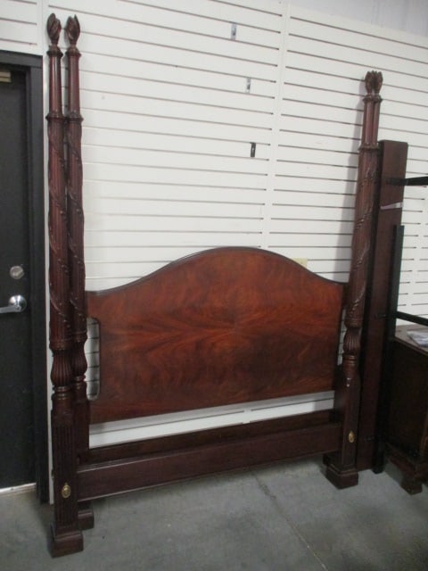 Henkel Harris Queen Size Flame Mahogany 4 Poster Bed with Wood Rails: Includes headboard, foot board and wood rails, Local Pickup Only