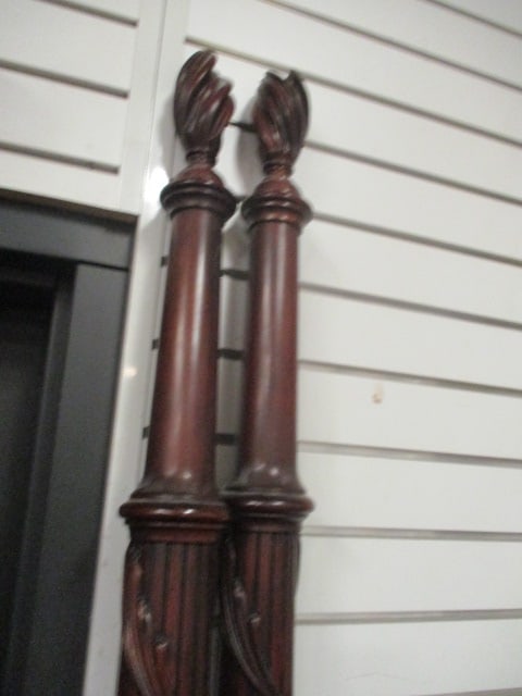Henkel Harris Queen Size Flame Mahogany 4 Poster Bed with Wood Rails - 2