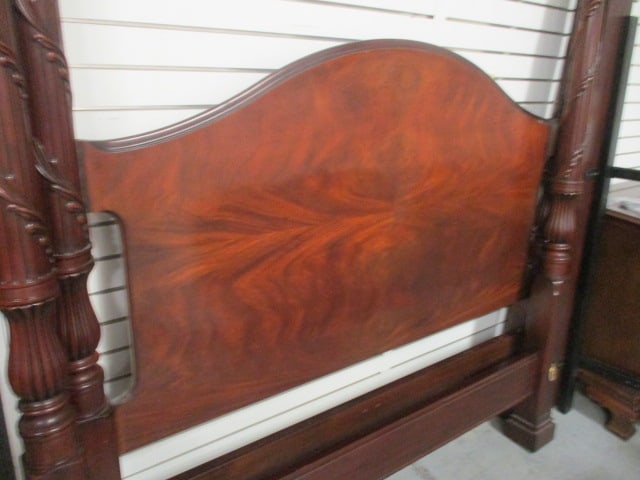Henkel Harris Queen Size Flame Mahogany 4 Poster Bed with Wood Rails - 7