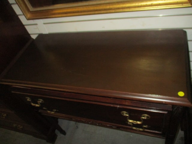 Vintage Pennsylvania Furniture Co. Mahogany 2 Drawer Sideboard Server - 2