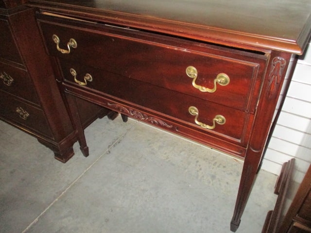 Vintage Pennsylvania Furniture Co. Mahogany 2 Drawer Sideboard Server - 3