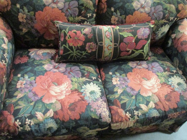Floral Upholstered Park Place Rolled Arm Love Seat and Tapissetie Tapestry Accent Pillow - 2