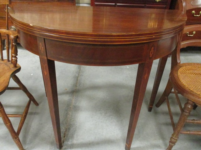 Federal Style Mahogany Gateleg Demilune Table (1 of 5)