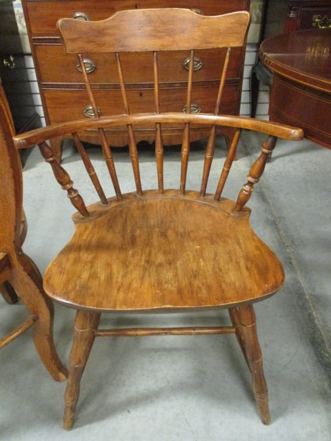 Nichols Y Stone Colonial Revival Style Arm Chair: 21 1/4"w, scuffs and finish wear, Local Pickup Only