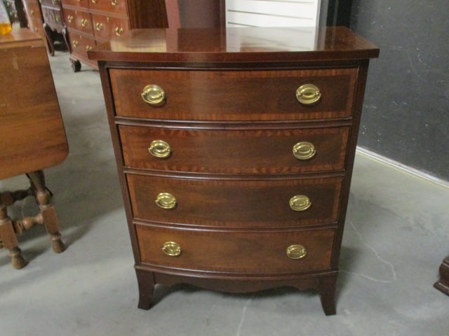 Councill Small Banded Mahogany Bowfront 4 Drawer Chest (1 of 12)