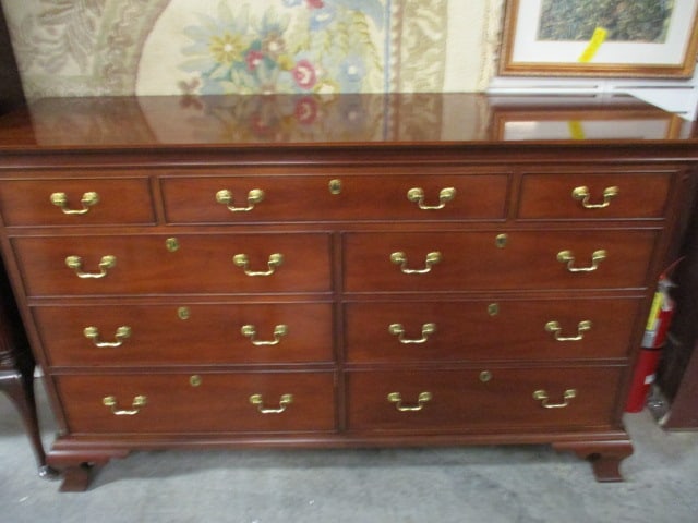 Hickory Chair Georgian Inspired Double Dresser (1 of 7)