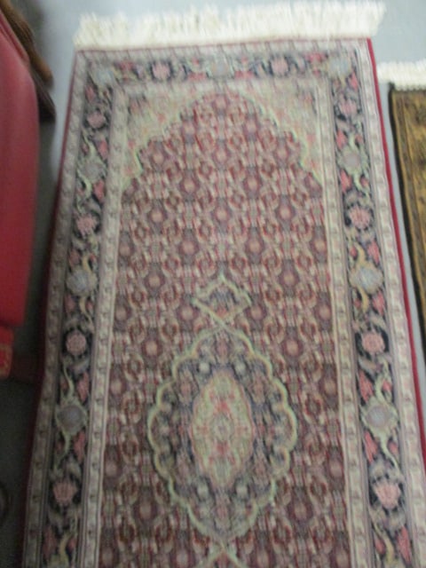 Red/Navy Border Multi Medallion Design Hand Woven Runner - 2