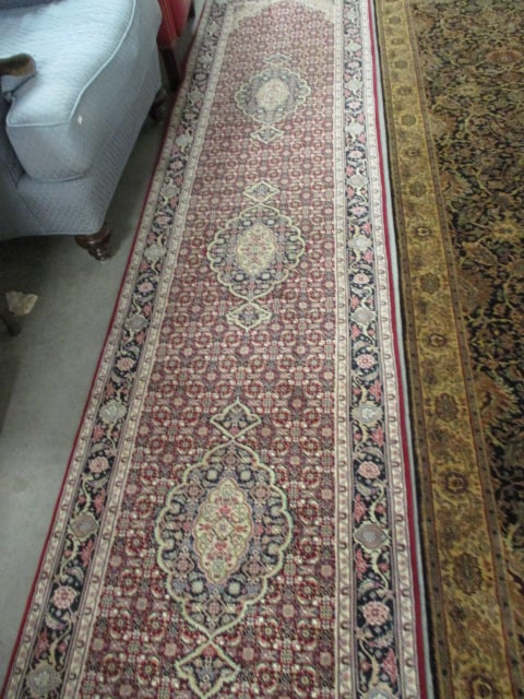 Red/Navy Border Multi Medallion Design Hand Woven Runner - 5