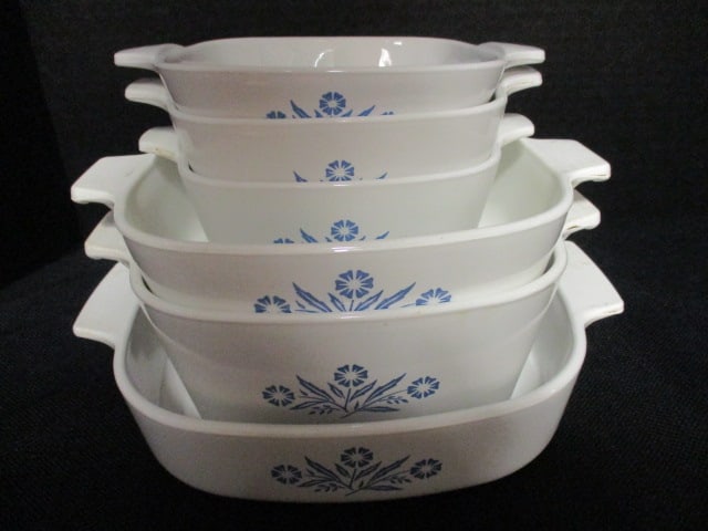 Six Corning Ware Blue Cornflower Casseroles (1 of 4)