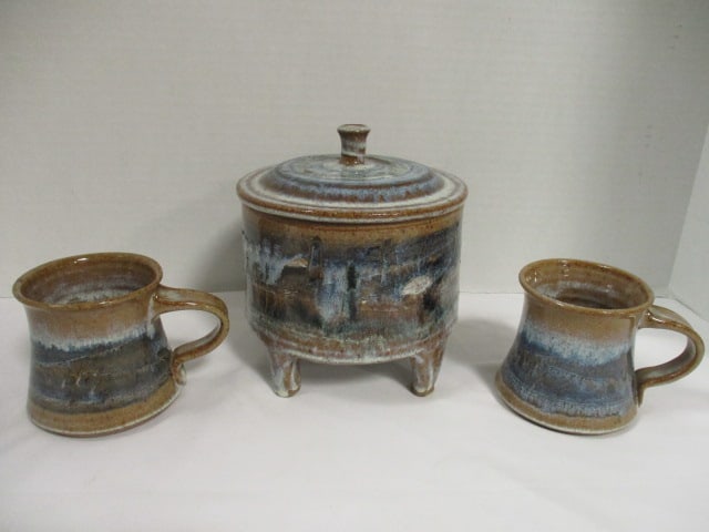 Jeff Greene Signed Studio Pottery Mugs and Footed Bean Pot (1 of 7)
