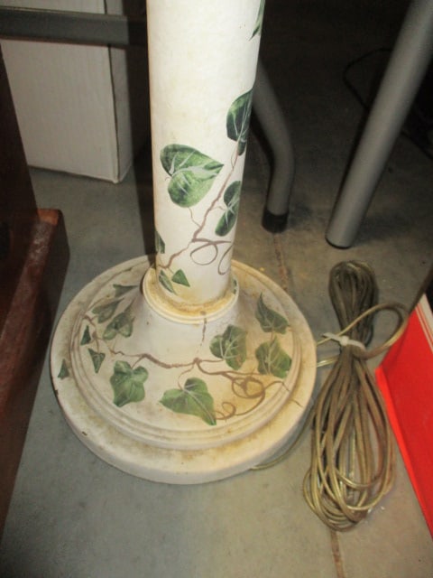 Handpainted Ivy Design Floor Lamp - 2
