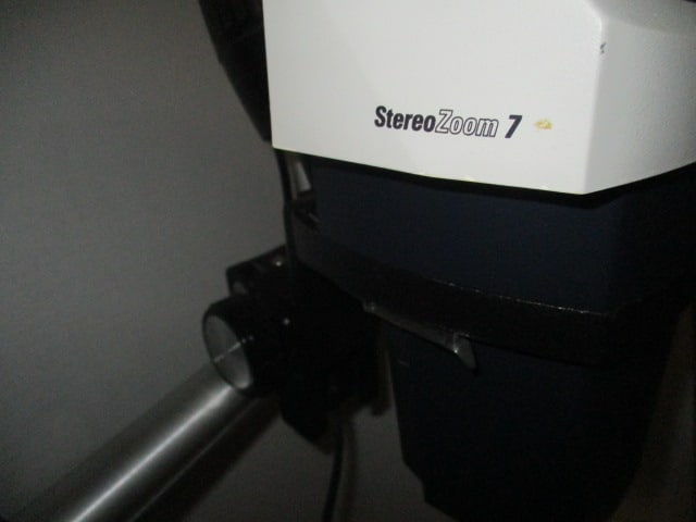 Leica StereoZoom 7 Microscope with Eyepieces and Slide Making Items - 4