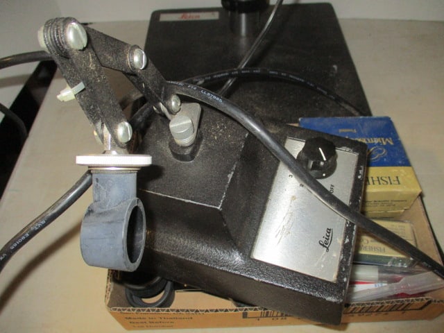Leica StereoZoom 7 Microscope with Eyepieces and Slide Making Items - 6