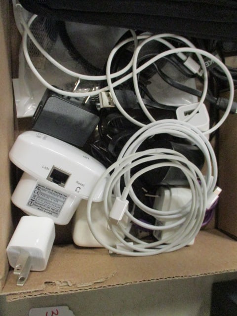 Assortment of Electronic Bulbhead Power Banks, Earbuds, Power Blocks, Lightening and C Power Cables - 3