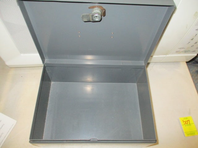 Steelmaster Metal Lock - 3