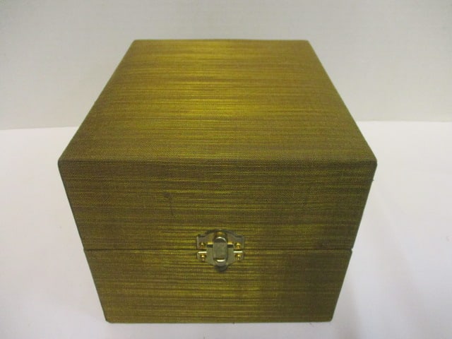 Vintage Thai Benjarong Jar in Satin Lined Box - 4