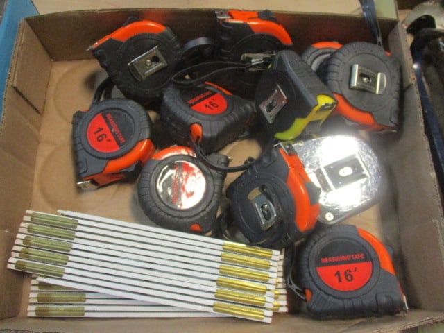 Lot of Tape Measures and Expandable Rulers: see pictures and preview for selection and condition