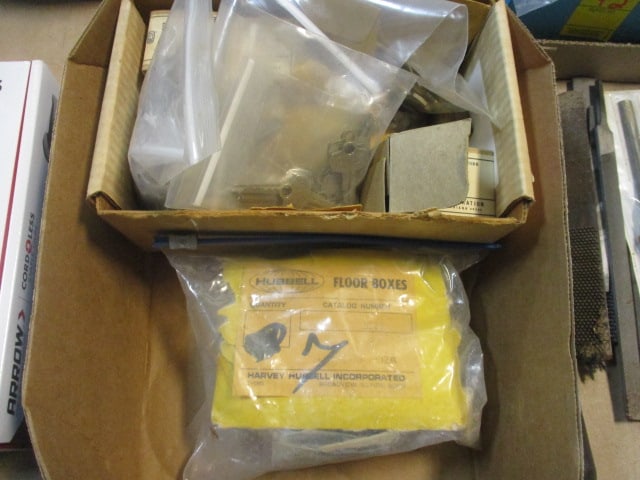 Lot of Vintage Keys and Locks: see pictures and preview for selection and condition