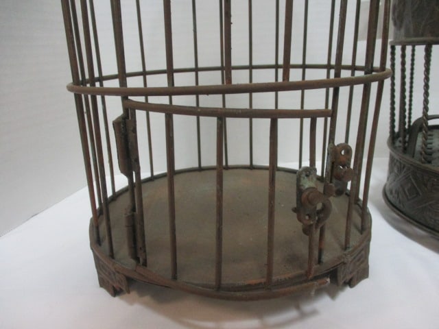 2 Metal Bird Cages - 4