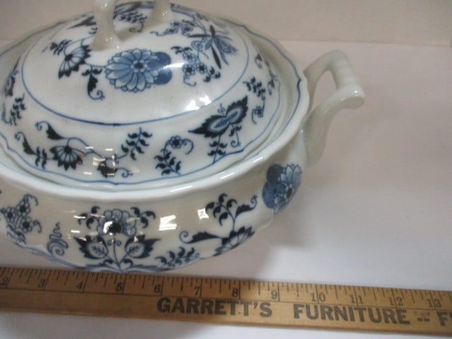 Vintage Blue Danube "Blue Onion" Covered Vegetable Bowl - 6