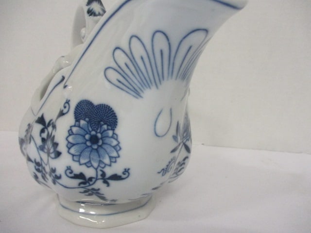 Vintage Blue Danube "Blue Onion" Gravy Boat - 2
