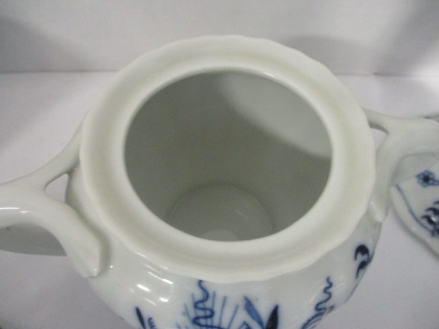 Grouping of Vintage Blue Danube "Blue Onion" Cups, Sugar Container, - 7
