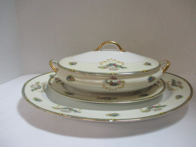 Vintage Noritake "Romance" Covered Serving Bowl and 2 Oval Platters (1 of 12)