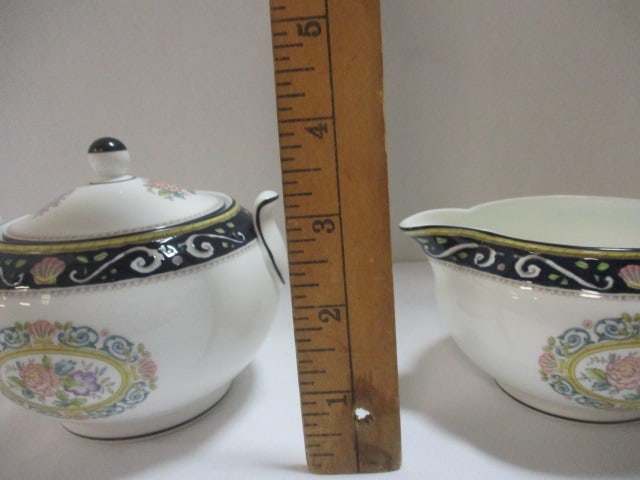 Vintage Wedgwood "Runnymeade" Sugar and Creamer - 8