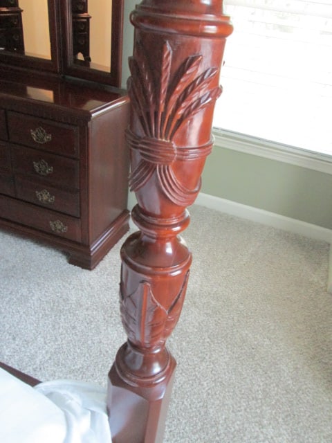 Mahogany Queen Size 4 Poster Rice Bed with Wood Rails - 2
