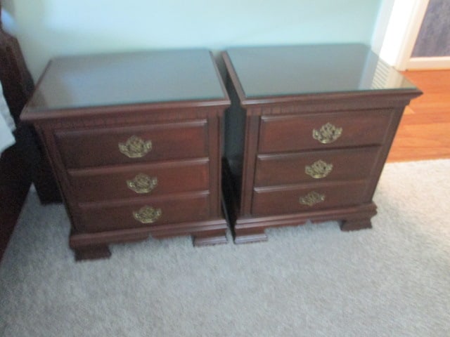 Pair of Mahogany Colonial Revival Style 2 Drawer Nightstands (1 of 7)