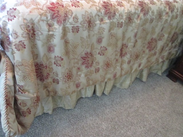Like New Croscill Home Burgundy/Gold Floral King Size Comforter Set - 3