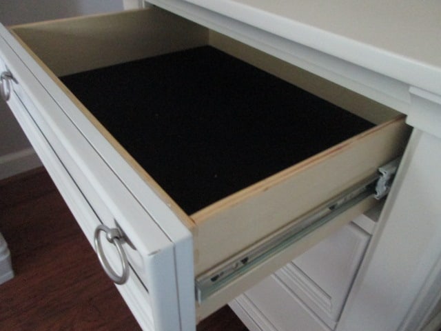Like New Ashley White Millenium Collection 3 Drawer Nightstand - 4