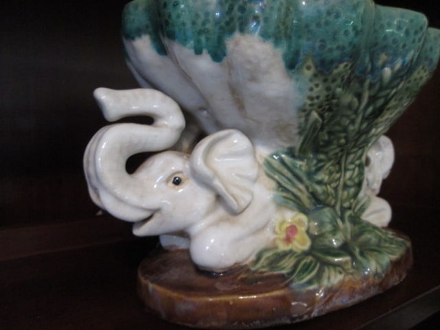 Three Hands Corp. Majolica Pottery White Elephant Centerpiece - 2