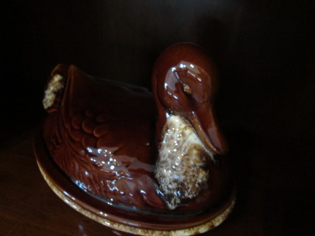 Vintage Hull Pottery Brown Drip Duck on Nest Animal Covered Dish - 2