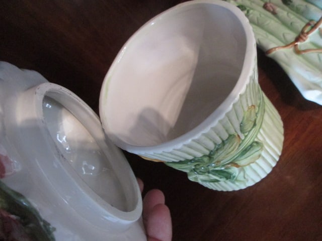 Majolica Italian Pottery Asparagus and Hydrangea Bouquet Shape Candy Dish - 5