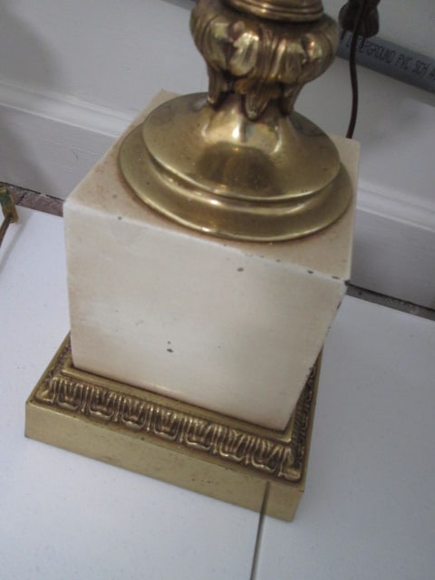 Neoclassical Style Urn Table Lamp - 4