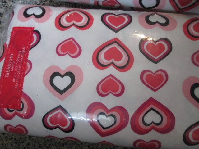 Six New Holiday Table Clothes - 4