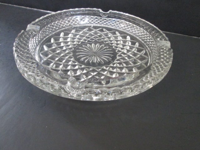 Anchor Hocking Wexford Pattern Pressed Glass Ashtray: 8 1/2"dia