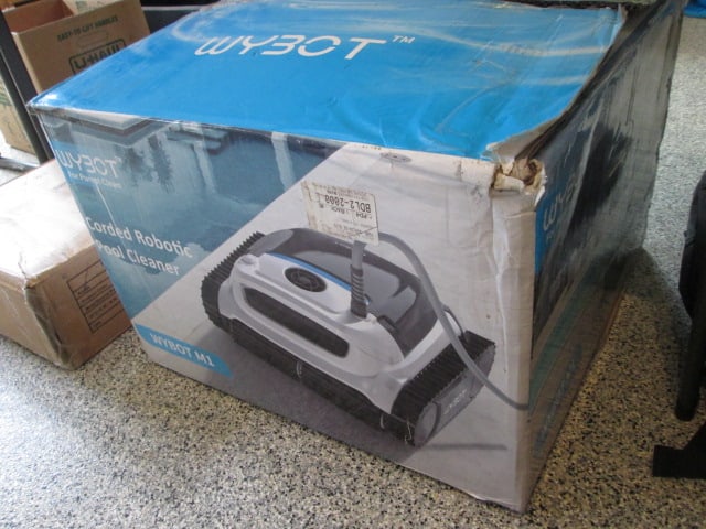 Like New in Box Wybot Corded Robotic Pool Cleaner (1 of 3)