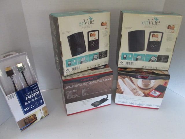 New Old Stock enVue Burnes Digital Photo Albums, Wallet Style 3.5" Digital Photo Frame: and Sanus HDMI Cord