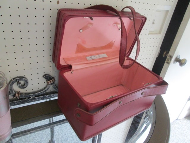 Hartmann Luggage Red Leather Travel Case: .