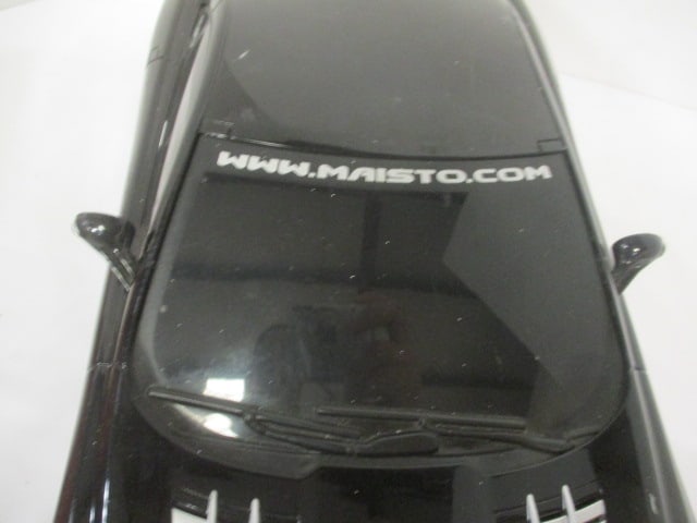 Maisto "Playerz" Mercedes-Benz SLR McLaren Radio Controlled Toy Car - 5
