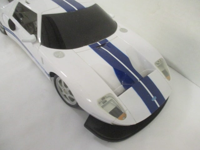 Radio Shack Ford GT Radio Controlled Toy Car with Remote - 4