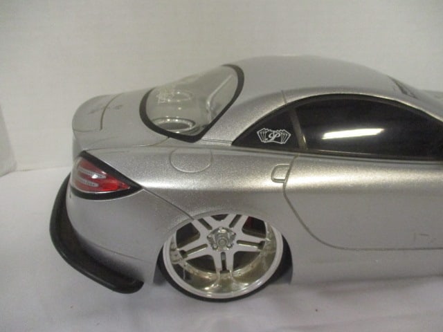 Maisto "Playerz" Mercedes-Benz SLR McLaren Radio Controlled Toy Car - 5