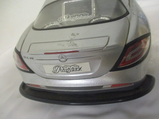 Maisto "Playerz" Mercedes-Benz SLR McLaren Radio Controlled Toy Car - 7
