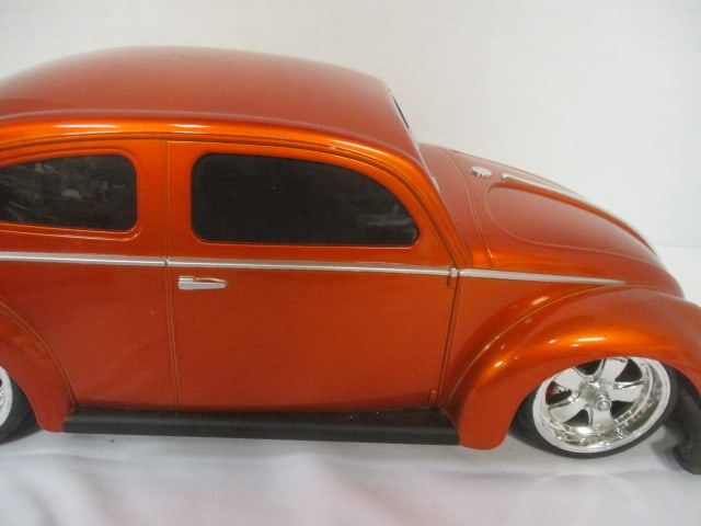 Maisto "G Ridez" Volkswagen Beetle Radio Controlled Toy Car with Remote - 4