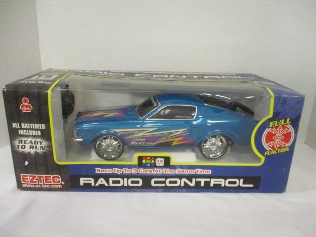 EZTEC "1967 Ford Mustang" Radio Control Toy Car in Original Box - 1/16 Scale: appears unused
